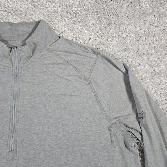 Travis Mathew Mens Shirt XL Gray 1/4 Zip Long‎ Sleeve Casual Logo Golf READ - Picture 3 of 12